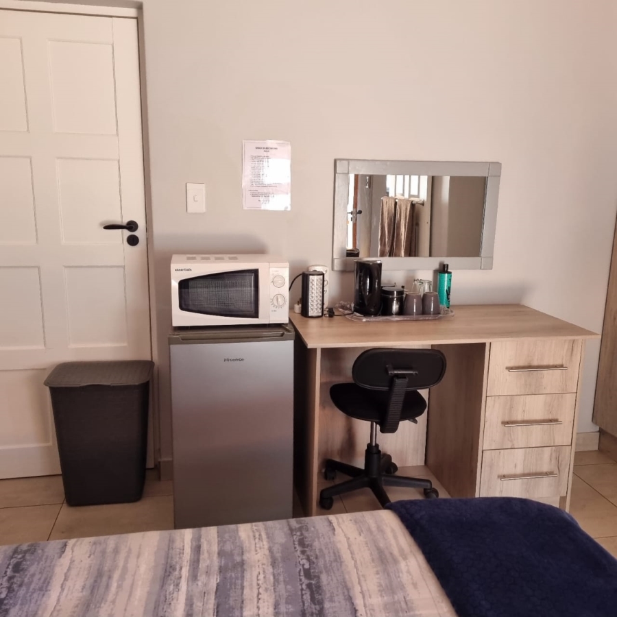 To Let 1 Bedroom Property for Rent in Kathu Northern Cape